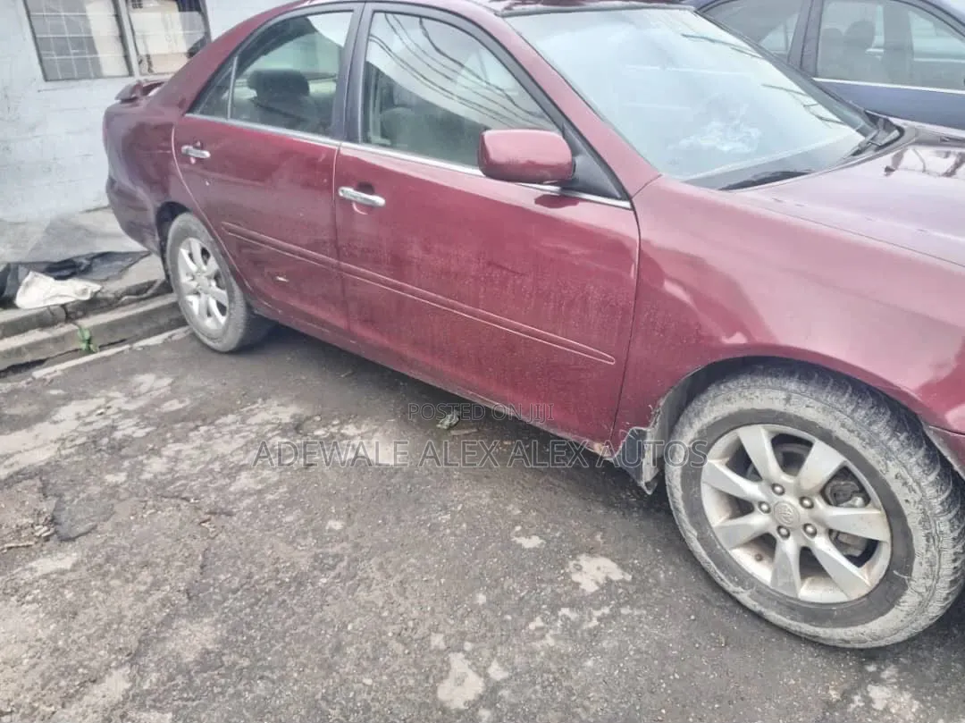 Toyota Camry 2004 Burgundy