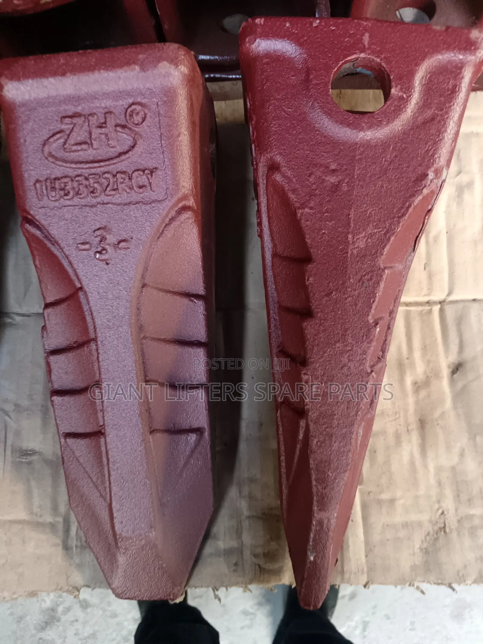 1U3352RE J350 Rock Chisel Bucket Tooth