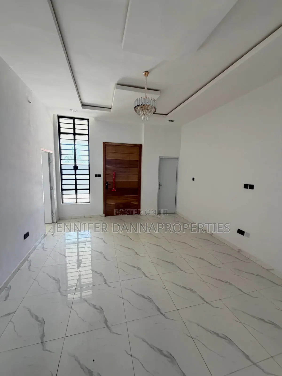 4bdrm Townhouse/Terrace in Thomas Estate for sale