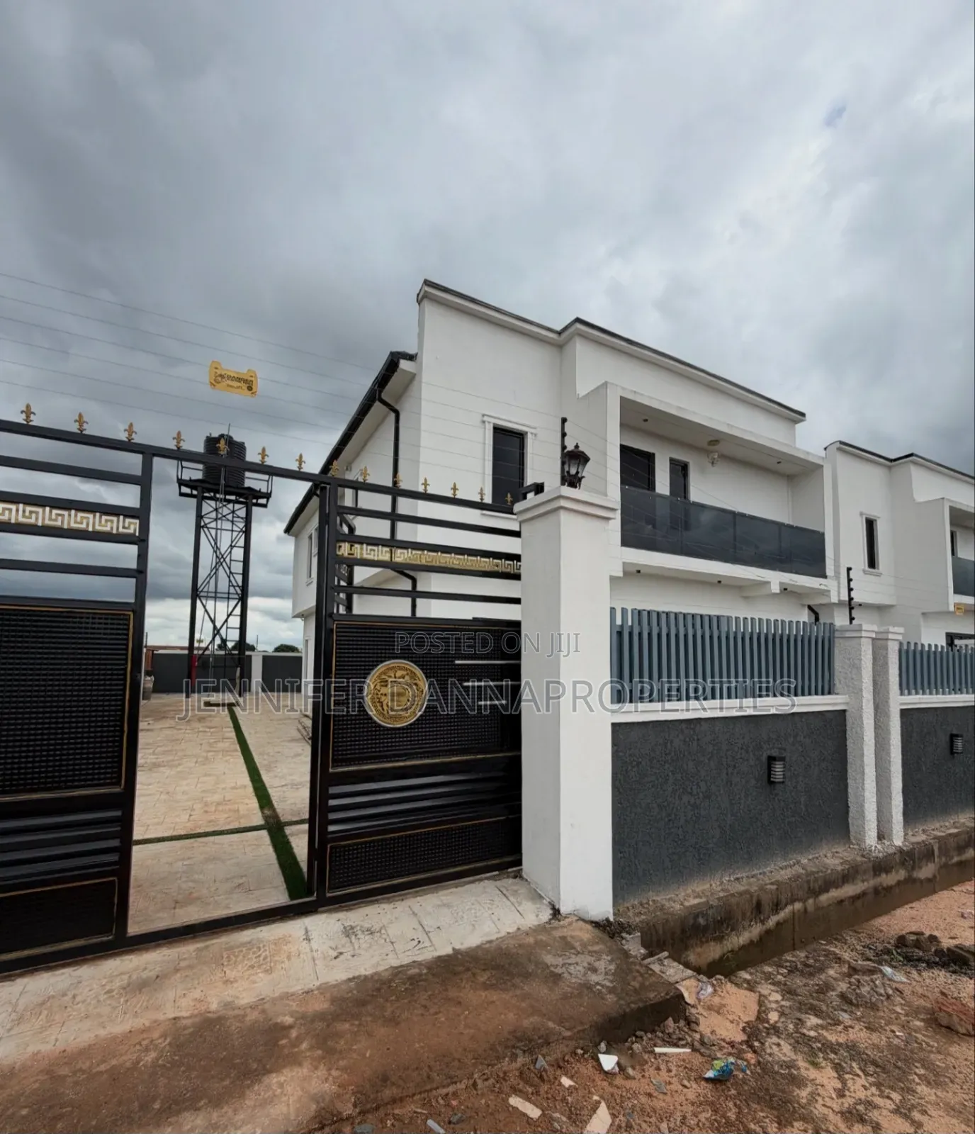 4bdrm Duplex in Enugu for sale