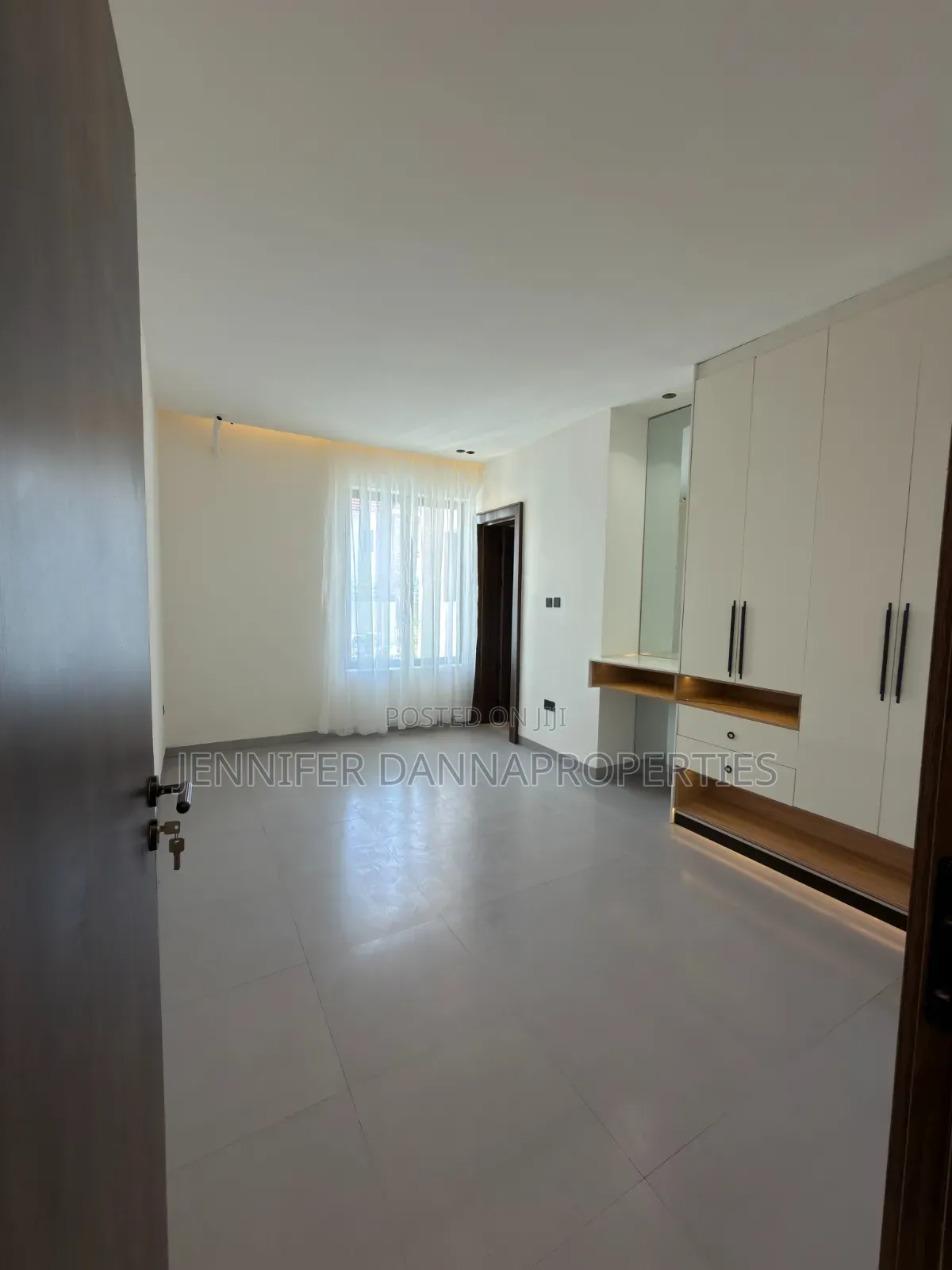 4bdrm Bungalow in Cetenary City Estate, Enugu for sale