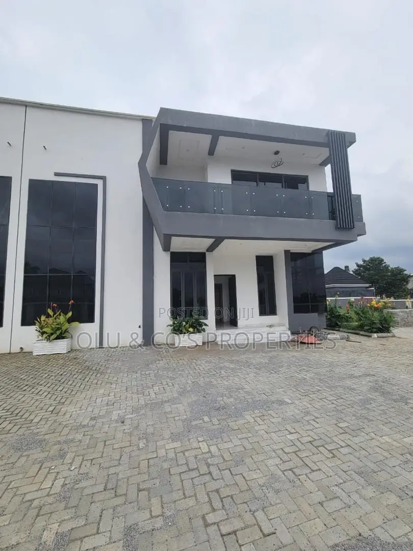 4bdrm Duplex in Idu By Nizamaye for rent