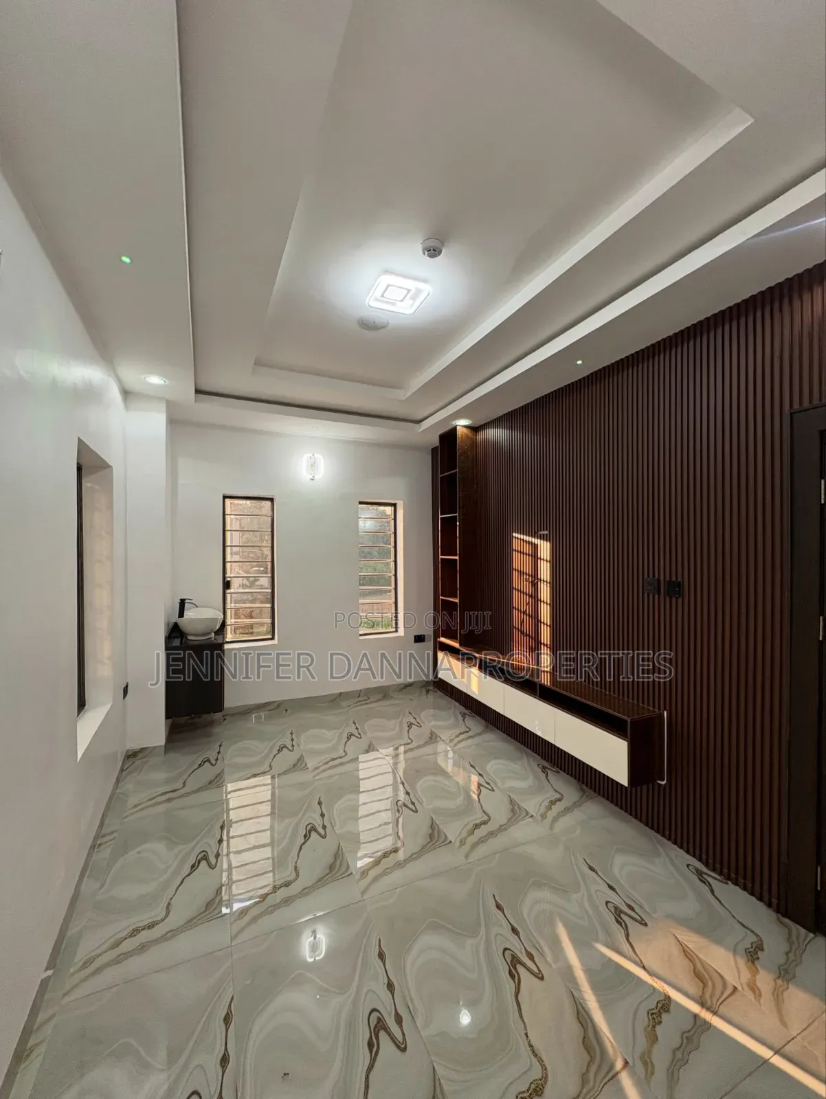 5bdrm Duplex in Wtc Estate, Enugu for sale