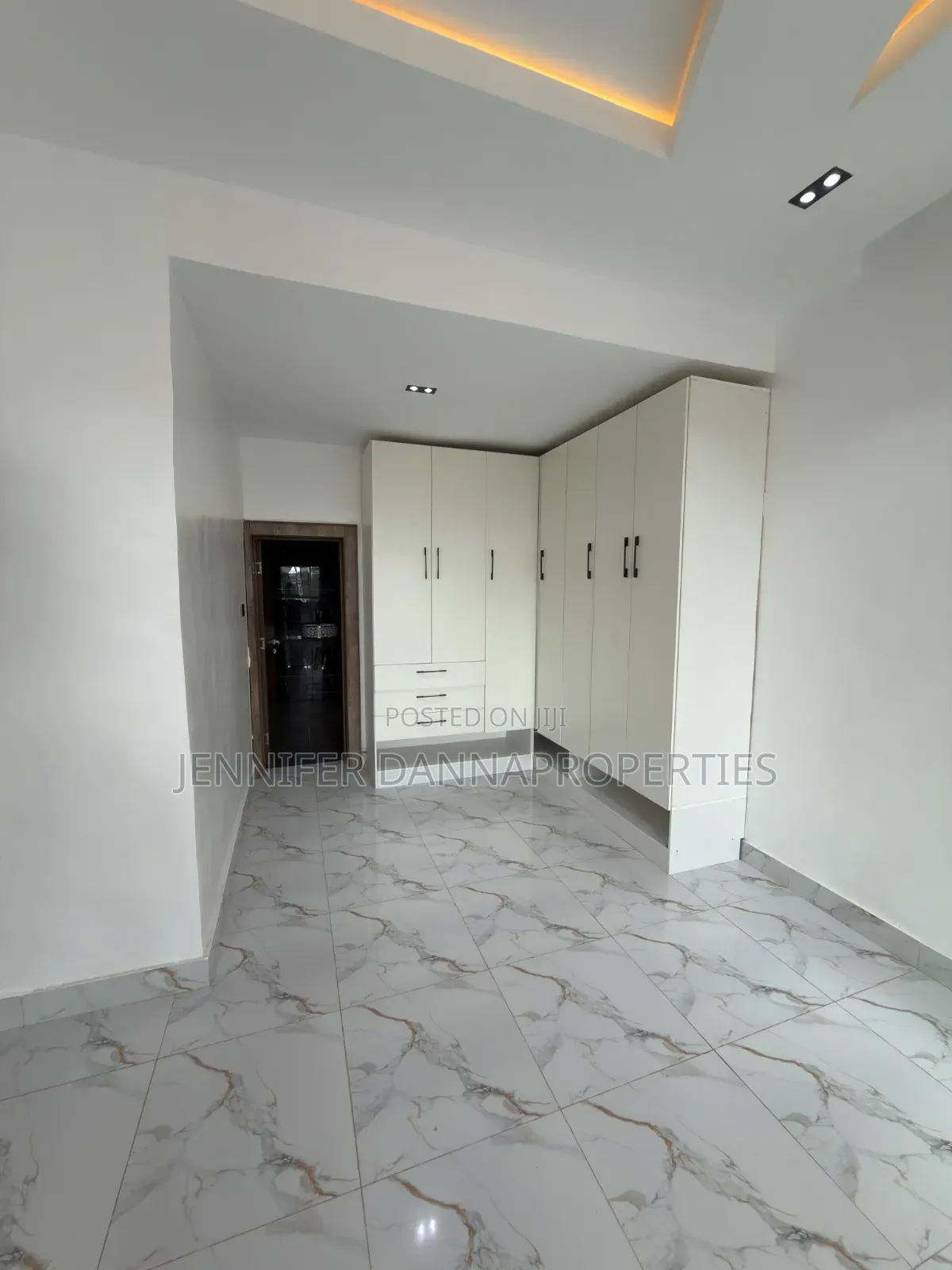 5bdrm Duplex in Enugu for sale