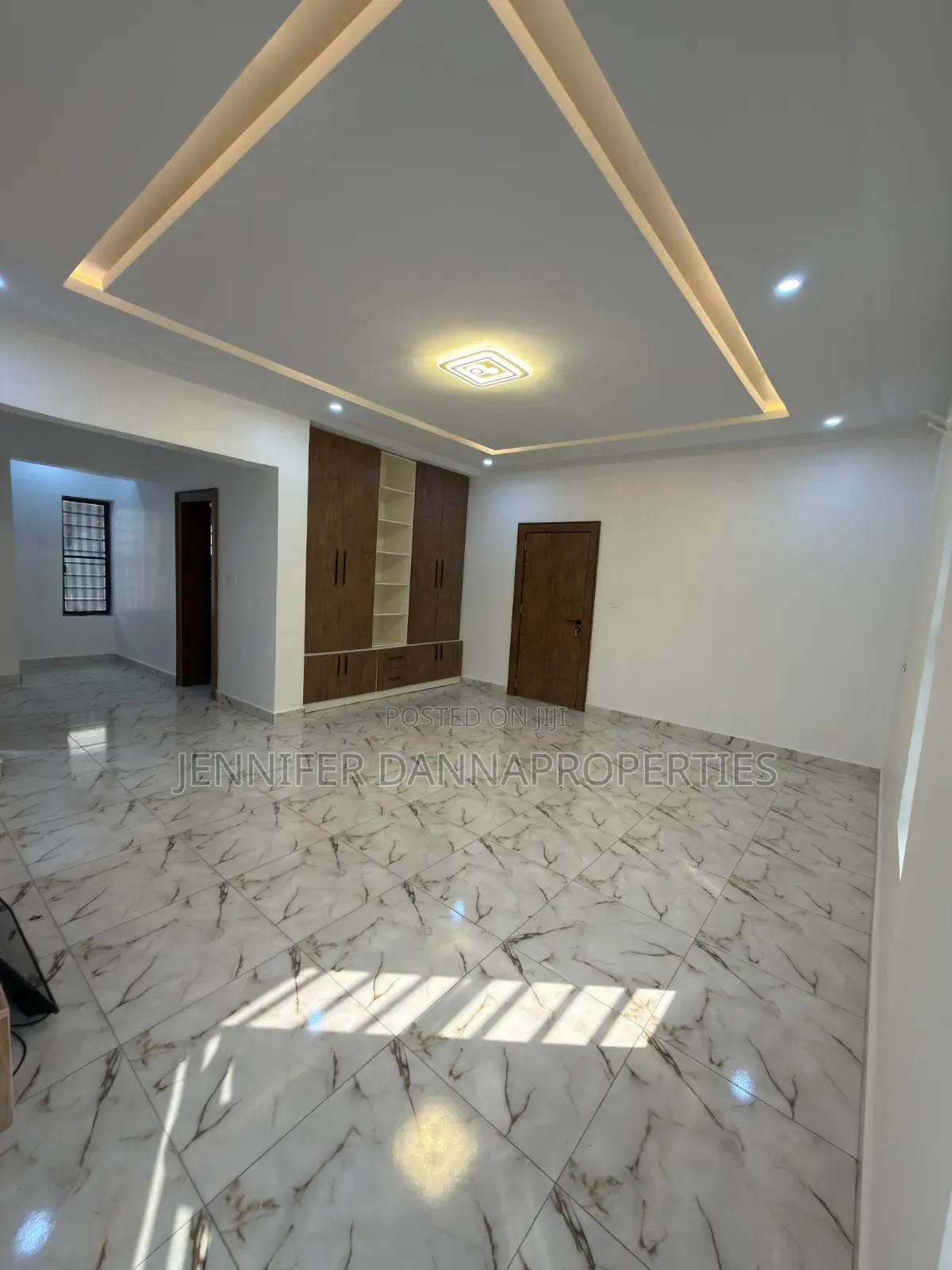 4bdrm Duplex in Enugu for sale