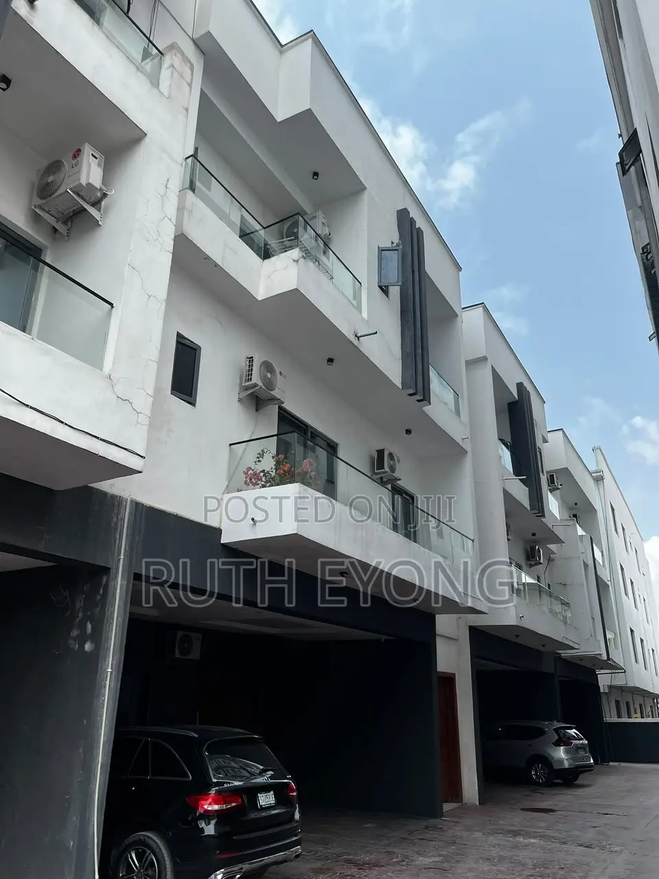 2bdrm Apartment in Ikate Lekki Lagos for sale