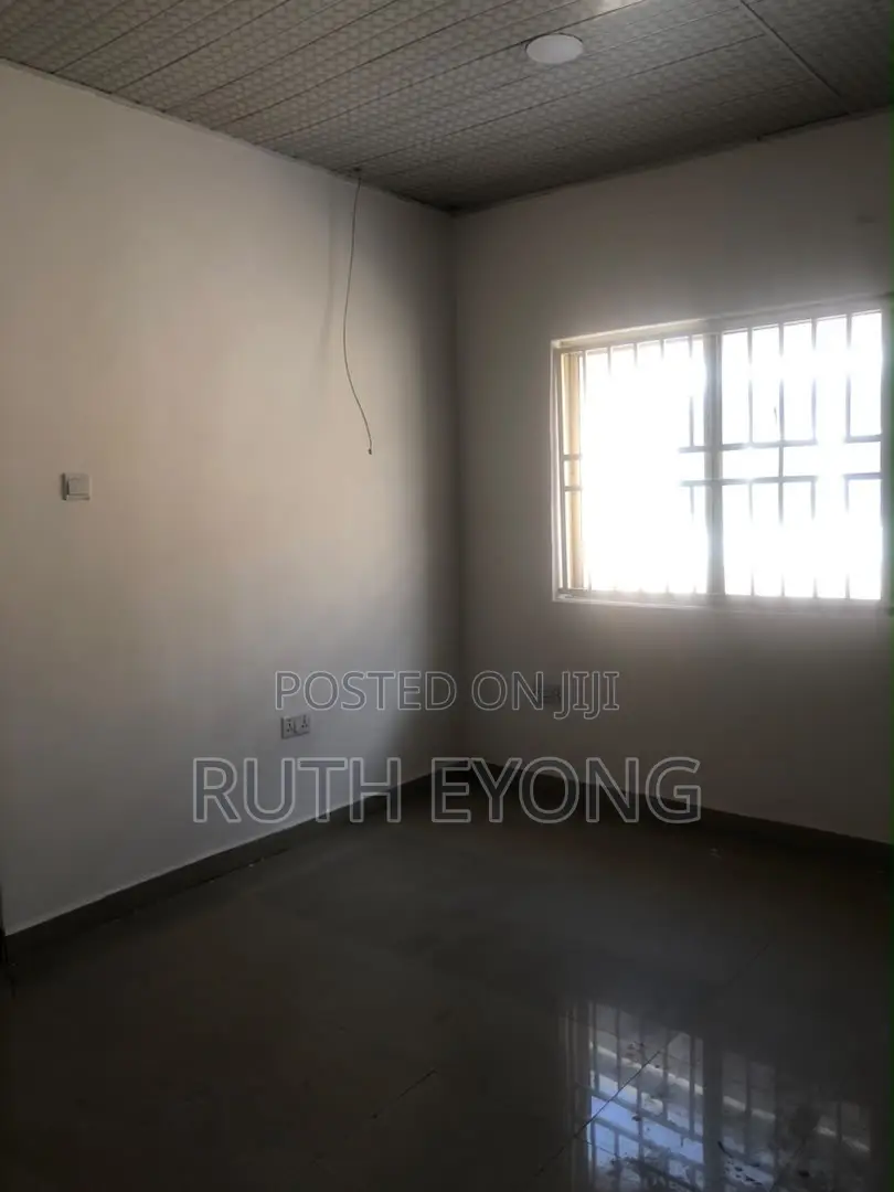 2bdrm Apartment in Lekki Phase 1, Lagos for rent