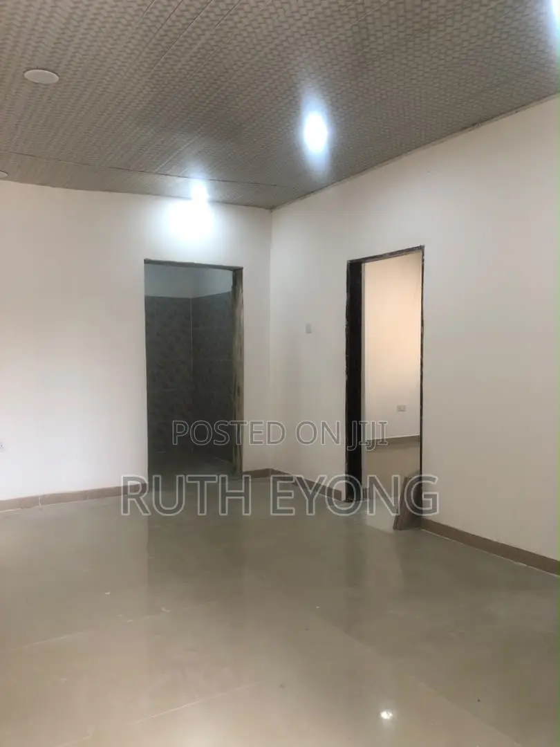 2bdrm Apartment in Lekki Phase 1, Lagos for rent