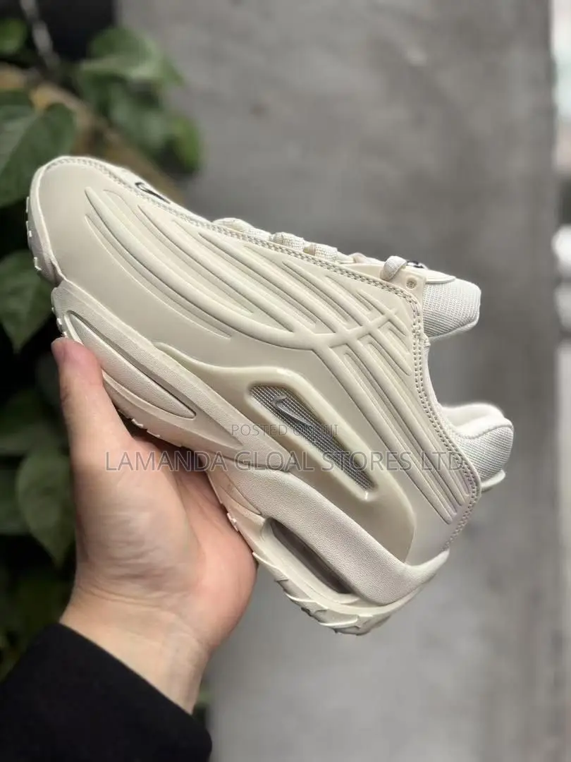 Nike Air Max Plus Drift Cream/Off-White Sneakers