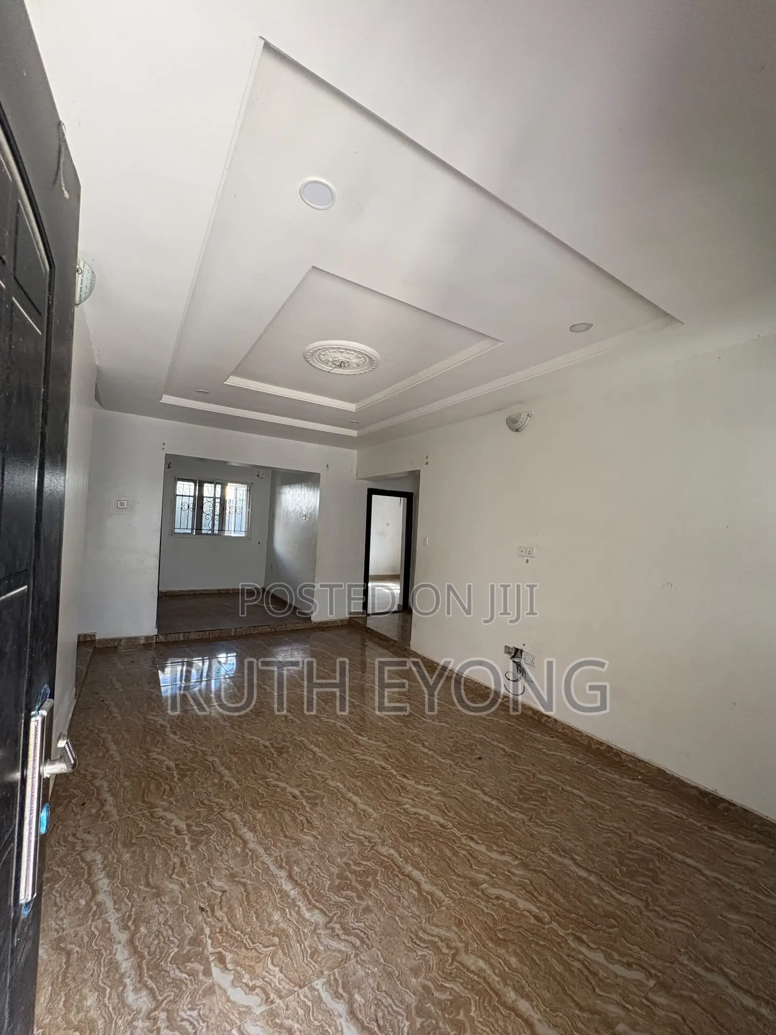 2bdrm Apartment in Awoyaya New Road, Sangotedo for rent