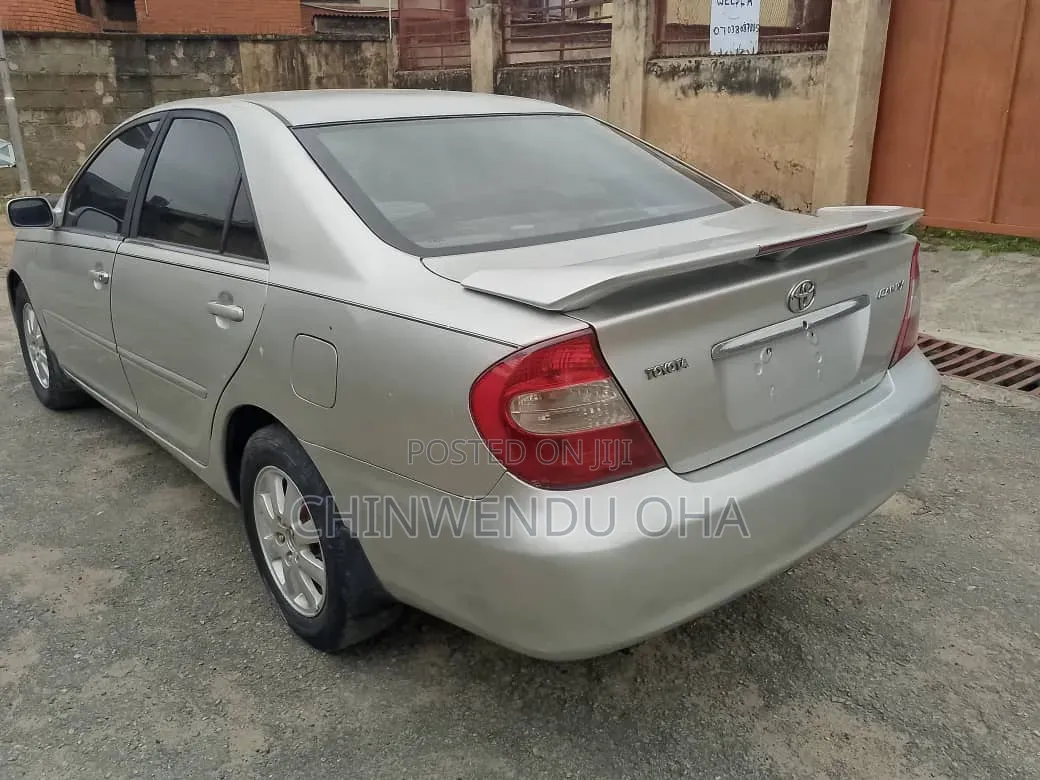 Toyota Camry 2004 Silver