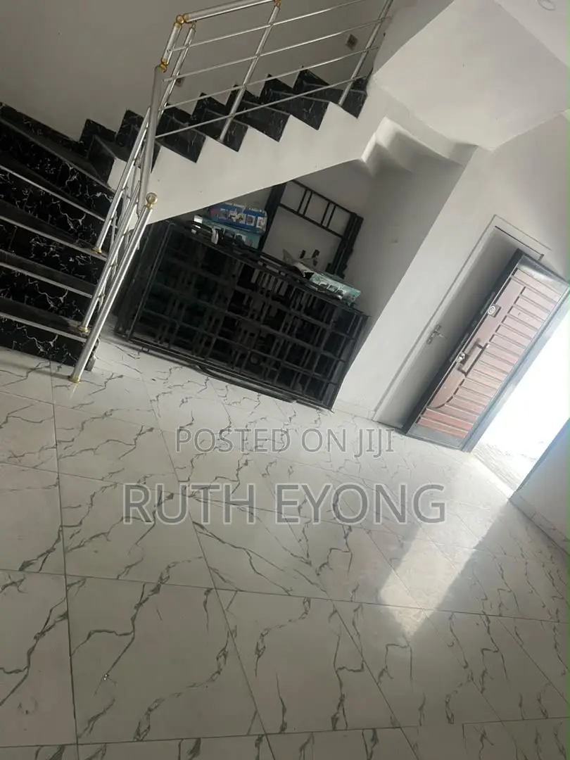 4bdrm Townhouse / Terrace in Ikota Gra, Lagos for rent