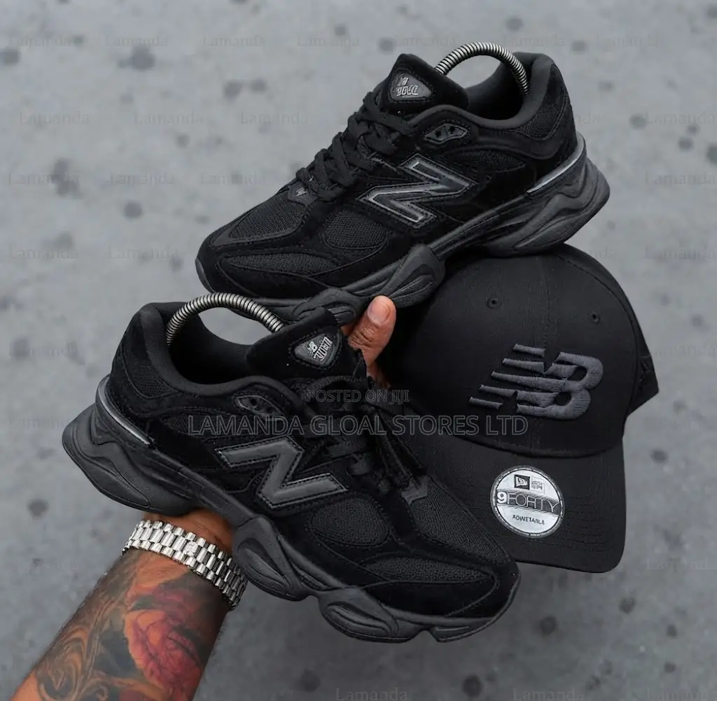 New Balance 9060 Triple Black Sneakers