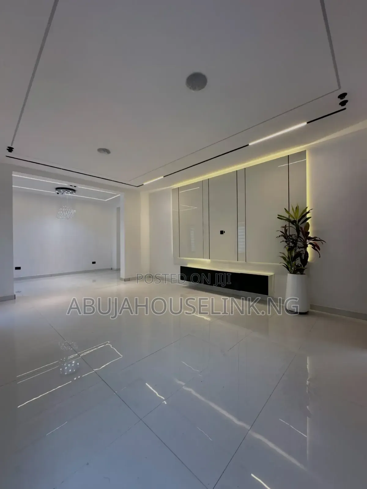 5bdrm Duplex in Gwarinpa Main Abuja, Life Camp for sale