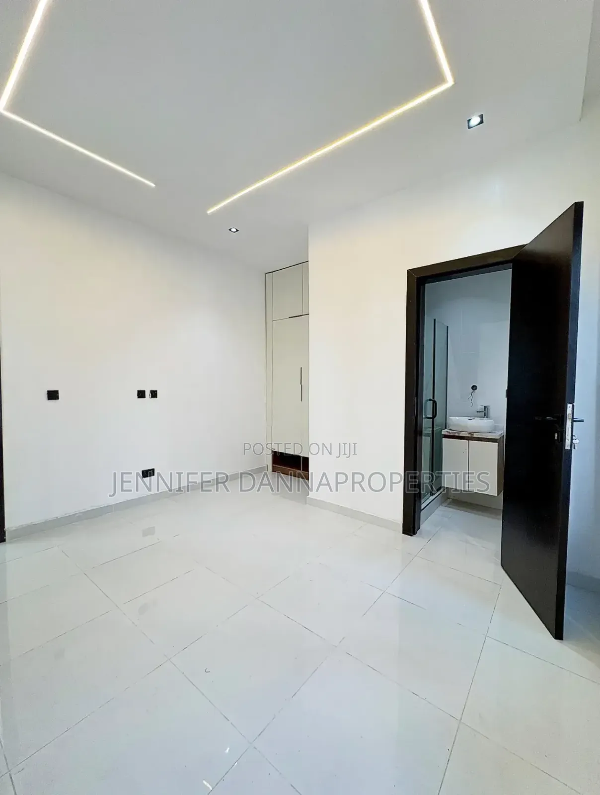 4bdrm Duplex in Sangotedo for sale