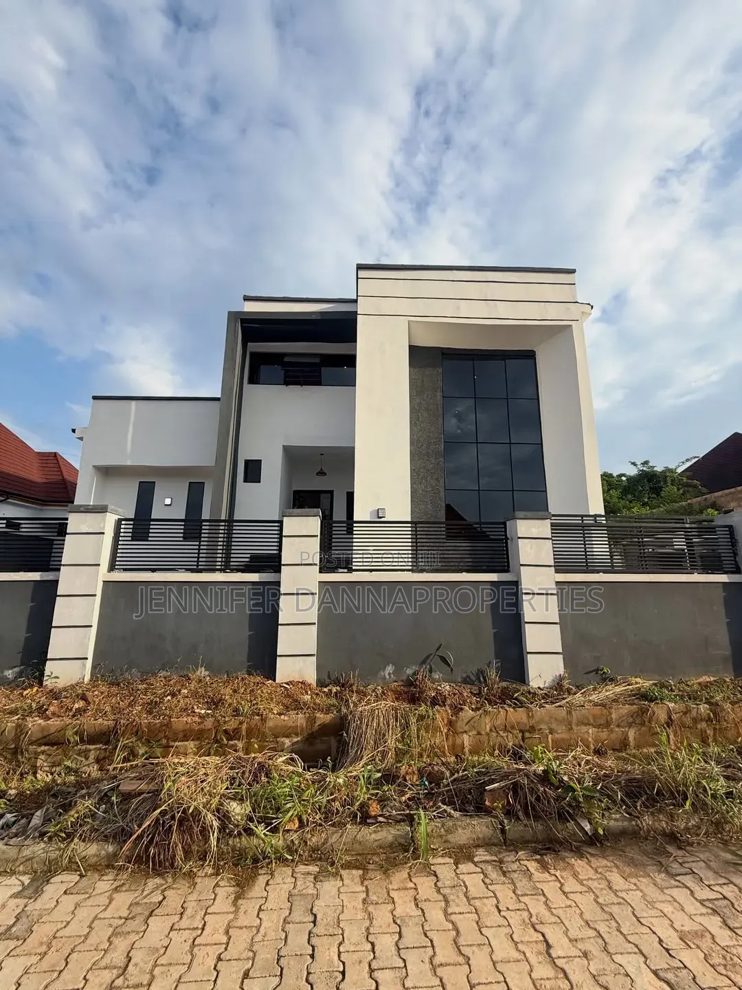 4bdrm Bungalow in Cetenary City, Enugu for sale