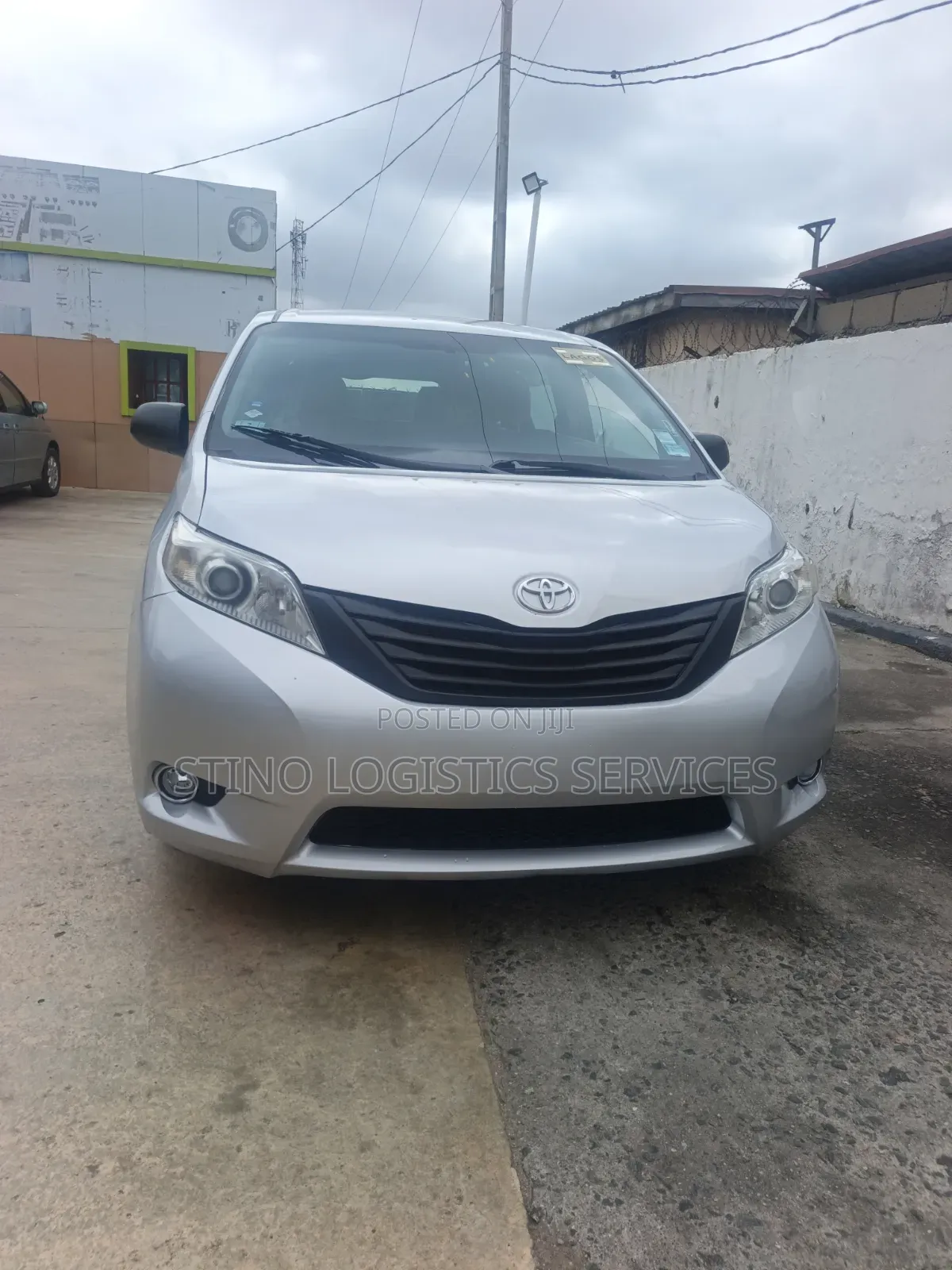 Toyota Sienna 2015 Silver