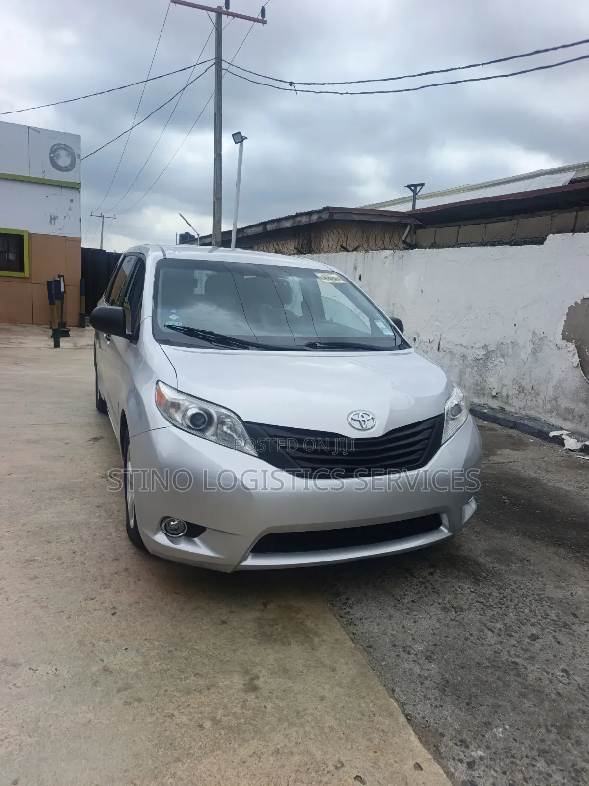 Toyota Sienna 2015 Silver