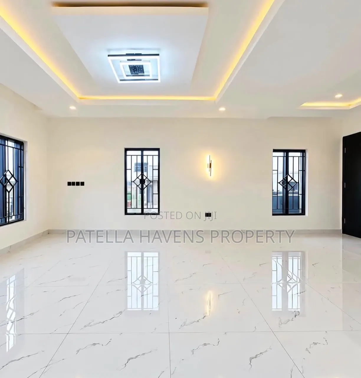4bdrm Duplex in Life Camp for sale