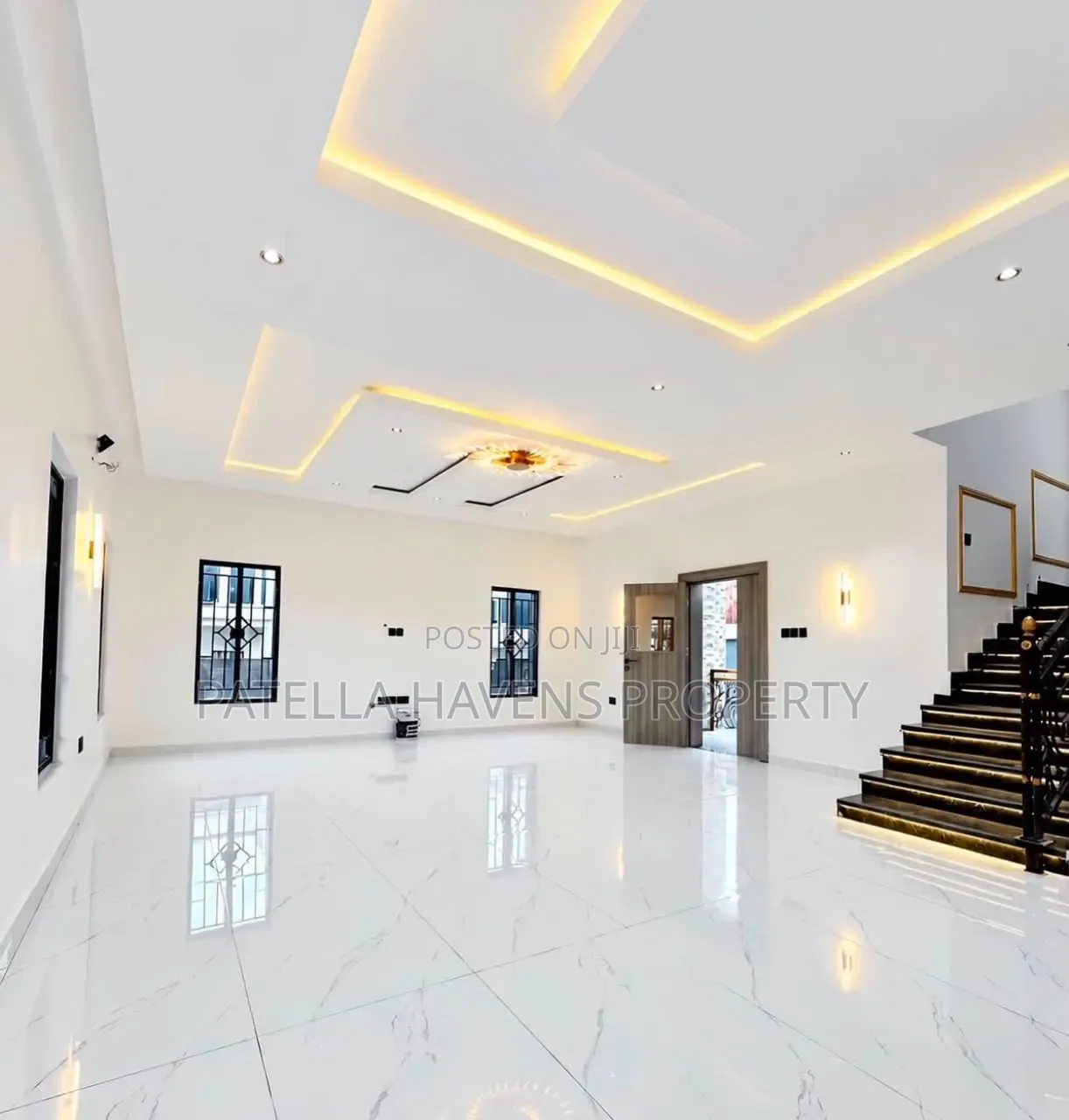 4bdrm Duplex in Life Camp for sale