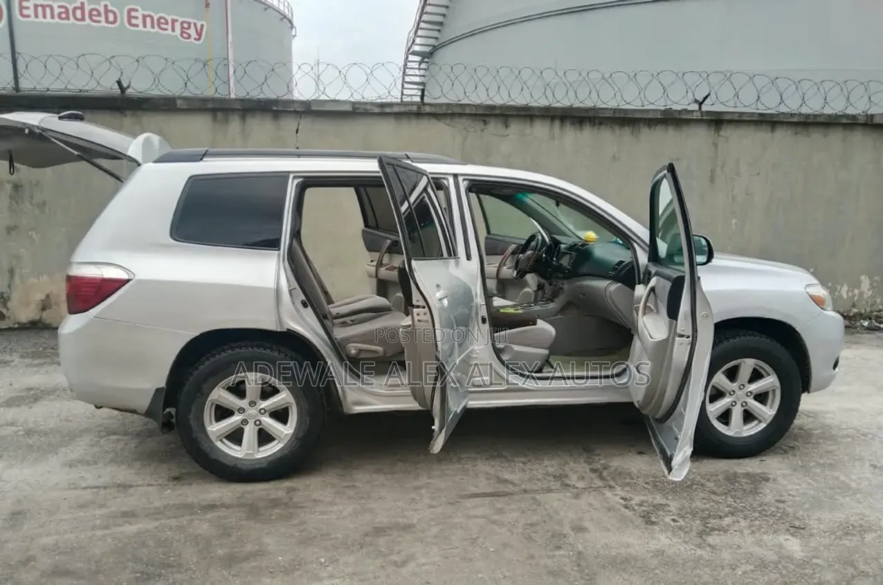 Toyota Highlander 2009 Silver