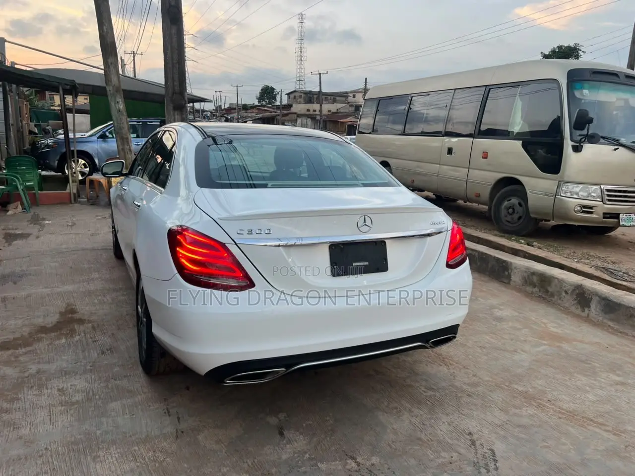 Mercedes-Benz C300 Sport 4Matic Sedan AWD (2.0L 4cyll 7A) 2016 White