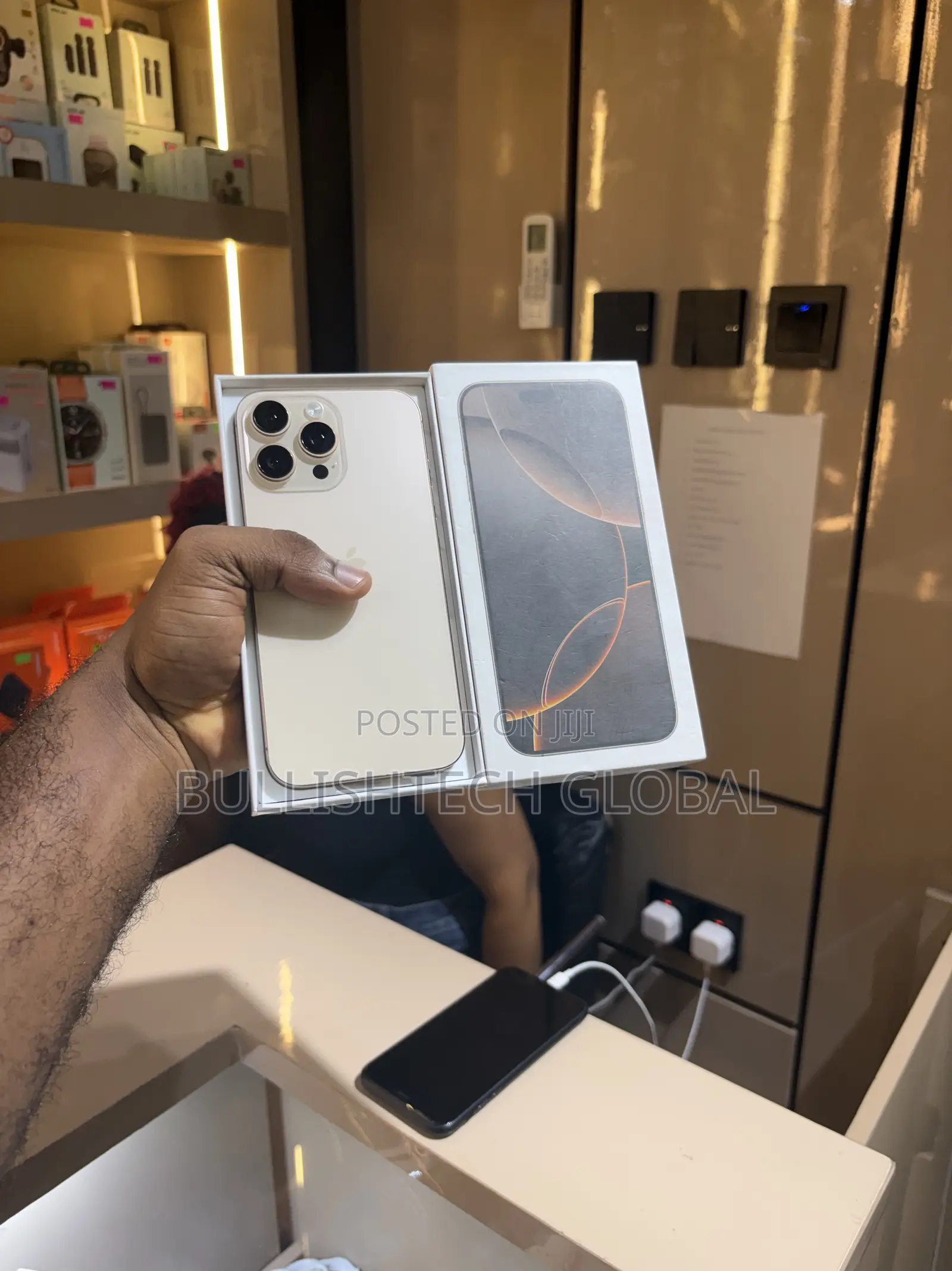 Apple iPhone 16 Pro Max 512 GB Gold