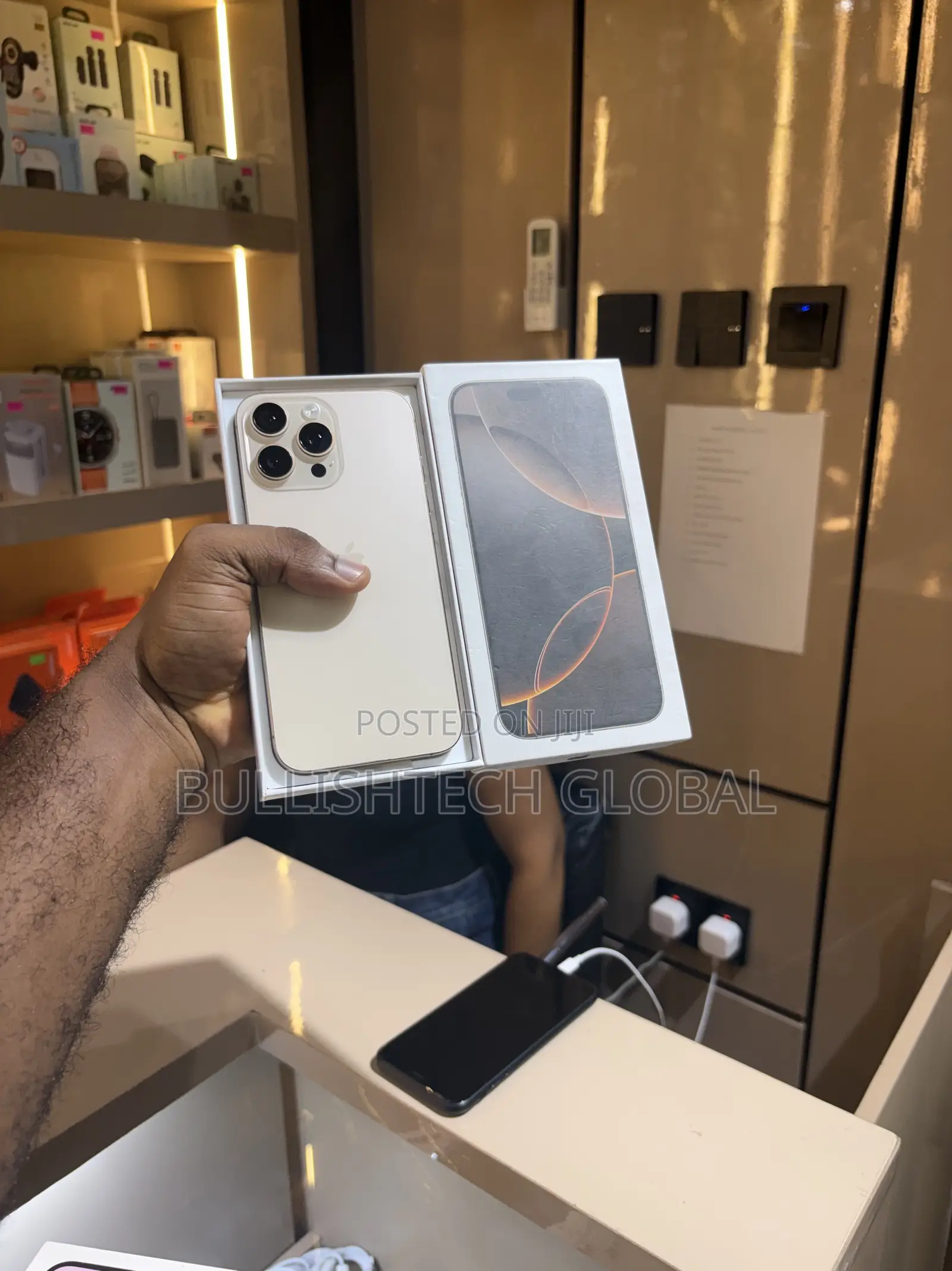 Apple iPhone 16 Pro Max 512 GB Gold