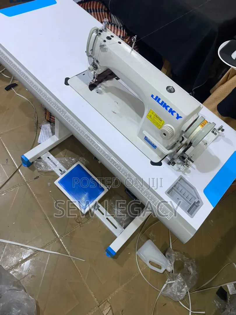 Jukky Straight Sewing Machine