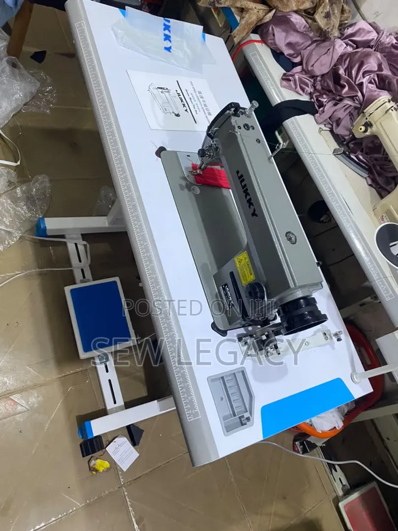 Jukky Straight Sewing Machine