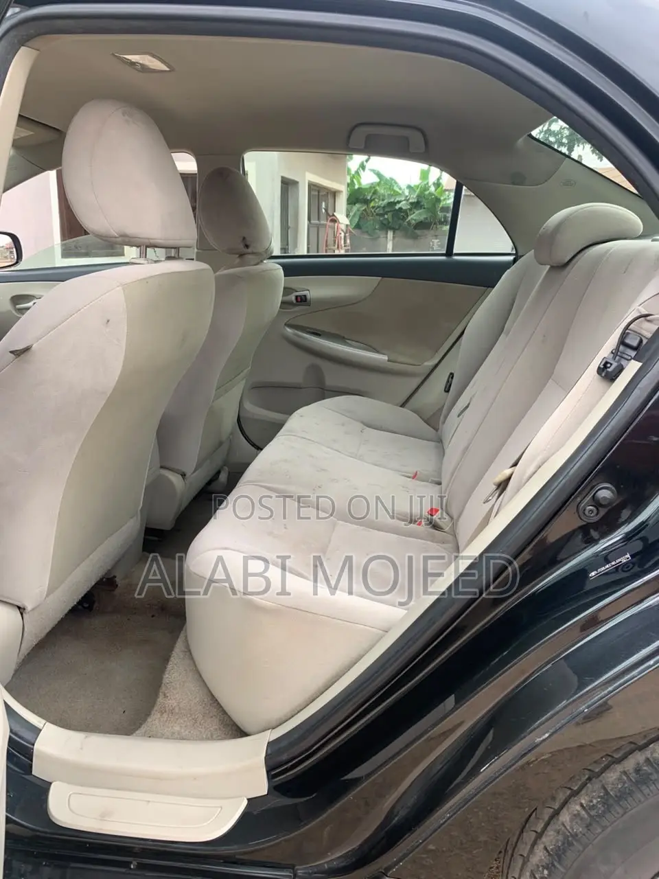 Toyota Corolla LE 4dr Sedan (1.8L 4cyl 4A) 2013 Black