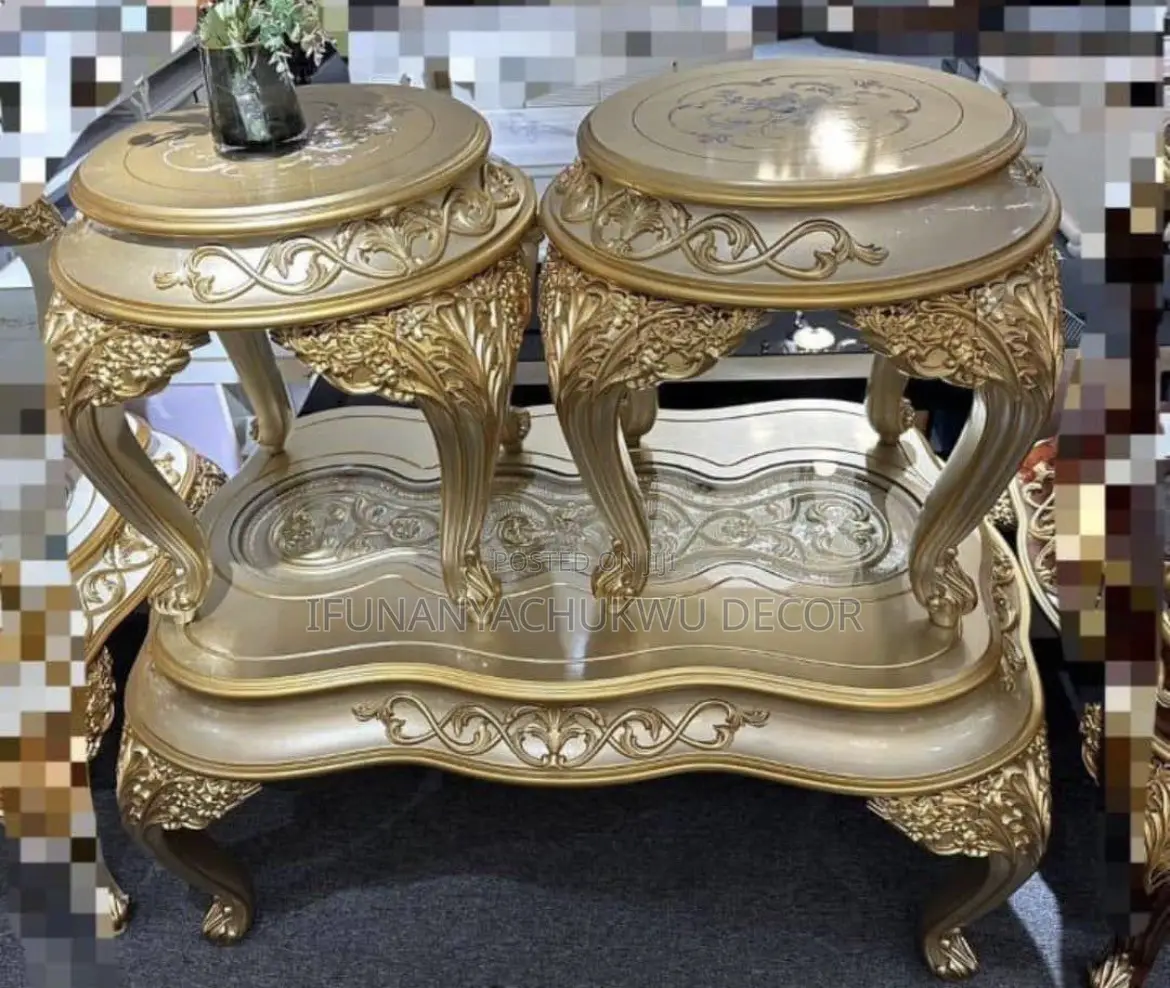 Royal Center Table With Two Royal Side Stools