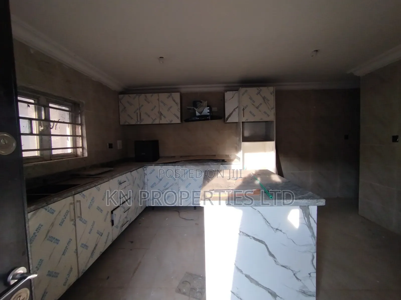 5bdrm Duplex in Asokoro for rent