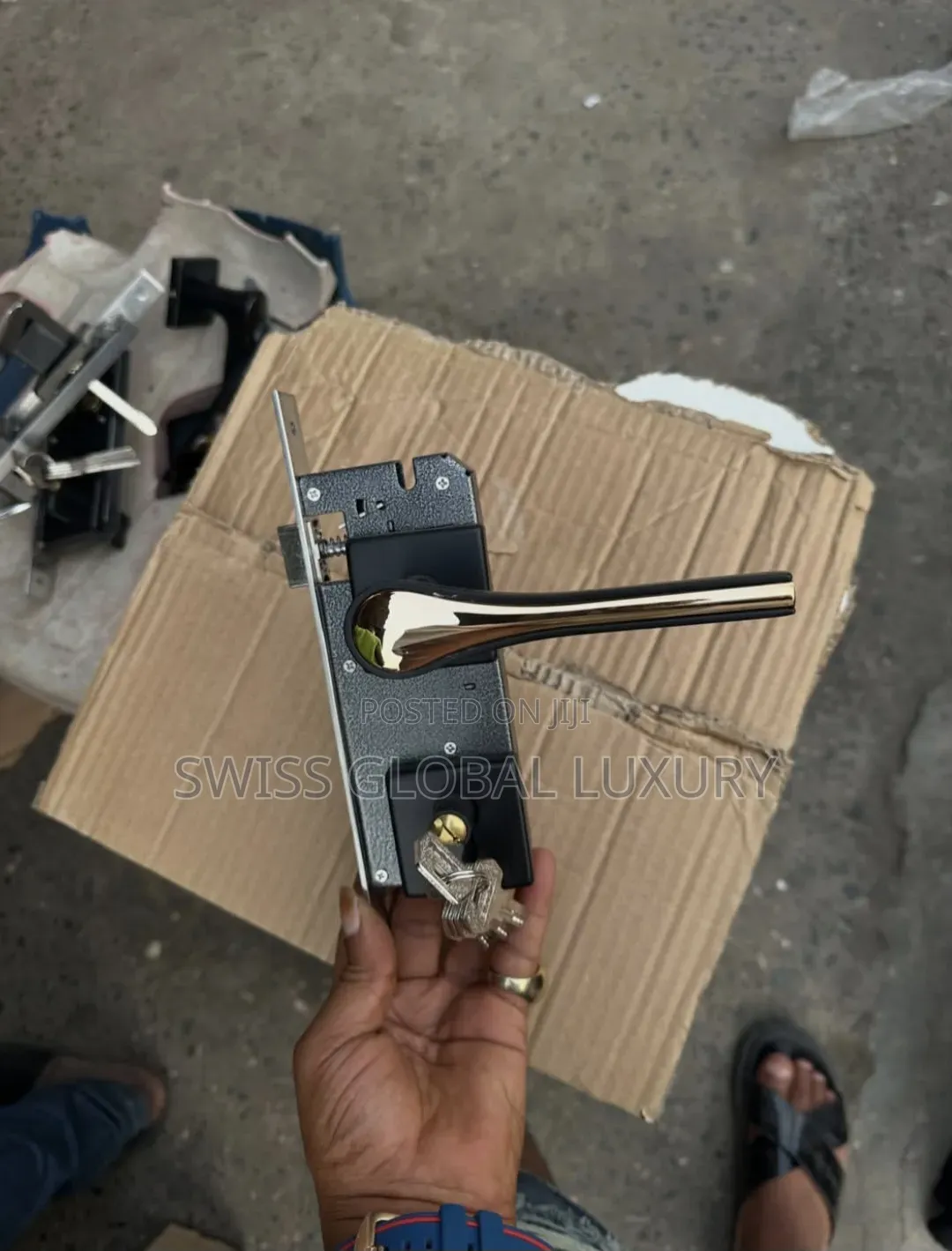 Turkey Door Handle Complete With the Engine,