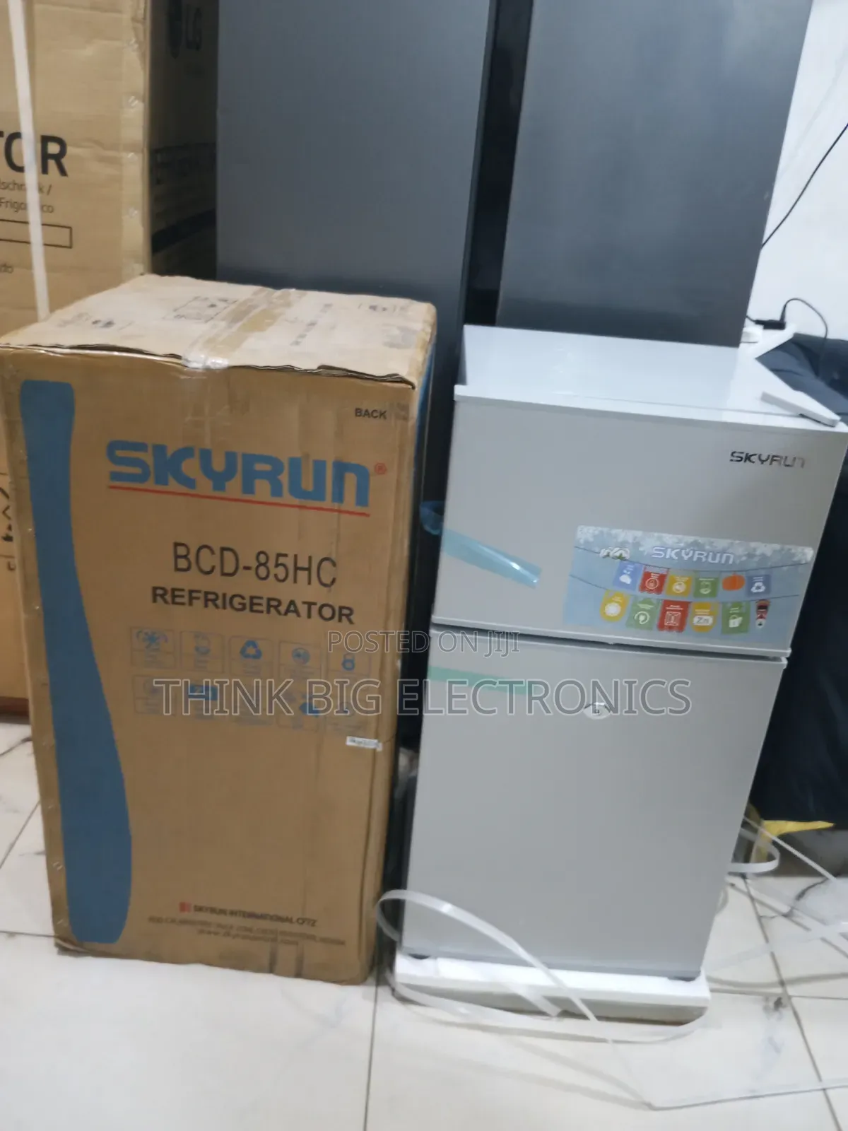 Skyrun 85L Two-Door Mini Refrigerator With Interior LED Light