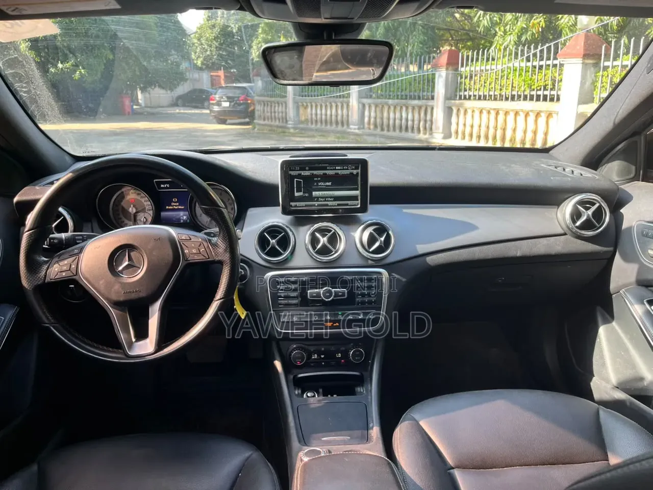 Mercedes-Benz GLK-Class Base GLK 250 BlueTEC 4dr AWD 4MATIC (2.1L 4cyl)
