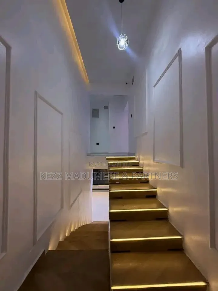 4bdrm Duplex in Eliozu Port Harcourt for rent