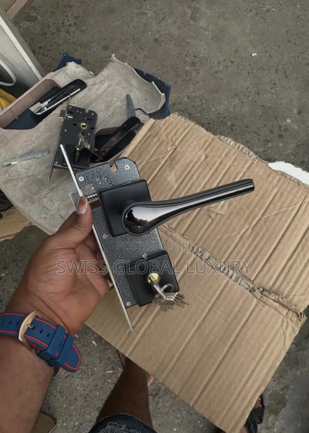 Turkey Door Handle Complete With the Engine,
