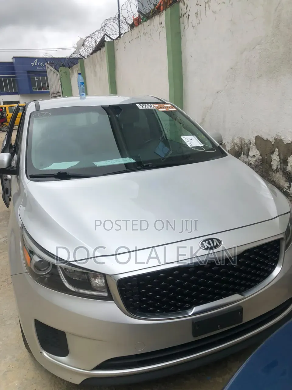 Kia Sedona 2017 Silver
