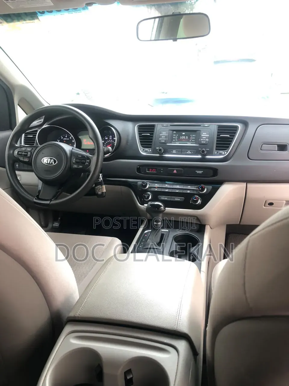 Kia Sedona 2017 Silver