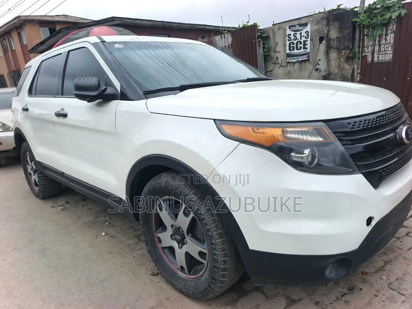 Ford Explorer Base 4dr 4x4 (3.5L 6cyl 6A) 2013 White