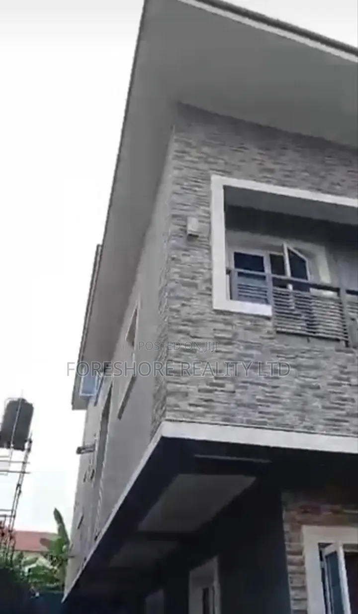 4bdrm Duplex in Adeniyi Jones for rent
