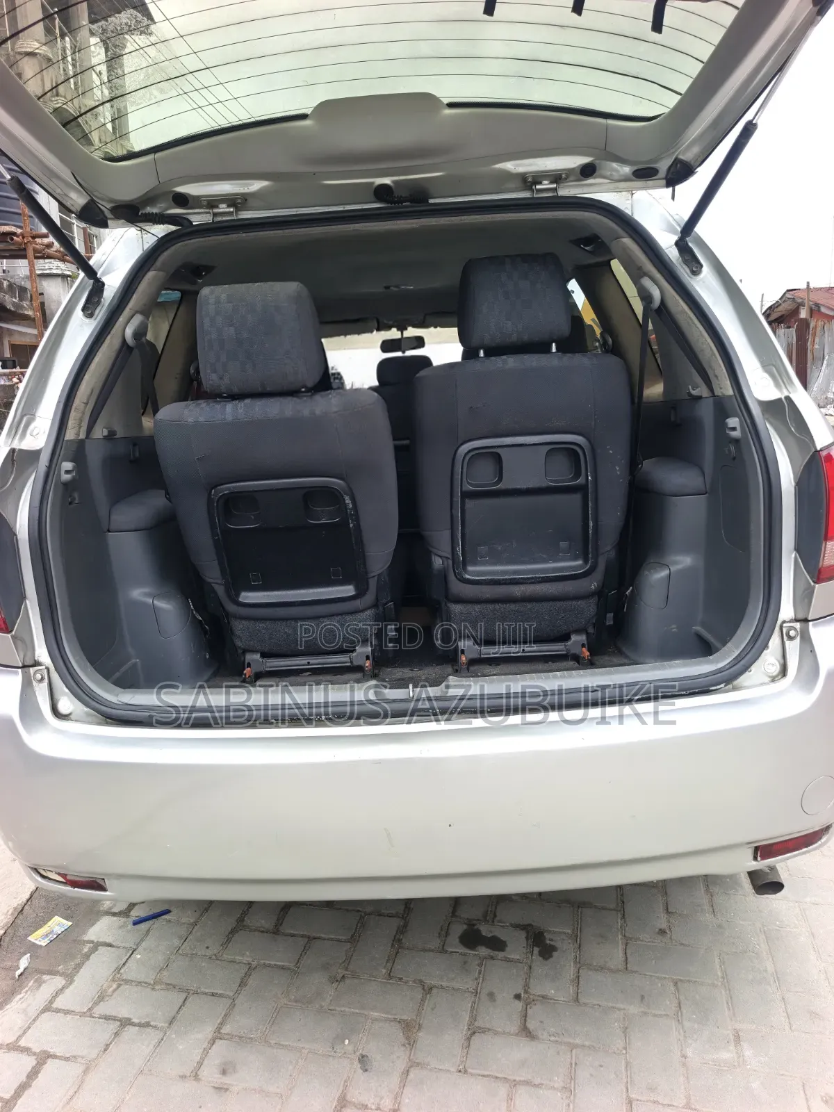 Toyota Avensis Verso 2.0 Petrol 2006 Silver