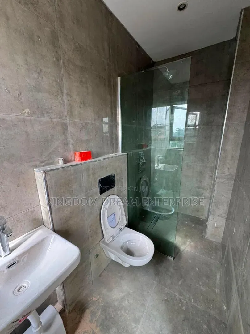 2bdrm Apartment in Ikoyi Lagos, Gerard Road for sale