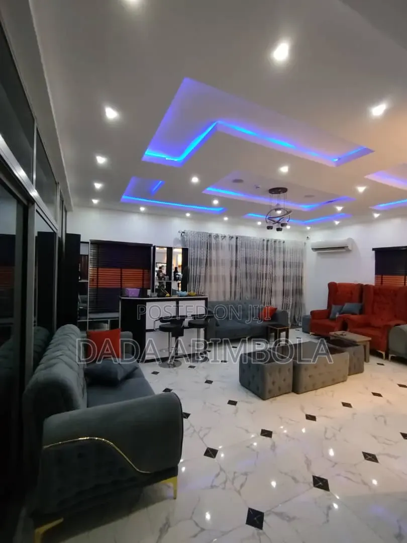 Furnished 4bdrm Duplex in Allen Avenue for rent