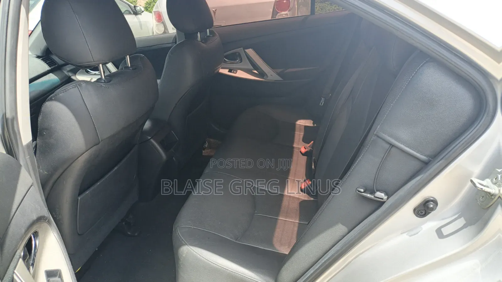 Toyota Camry 2010 Silver