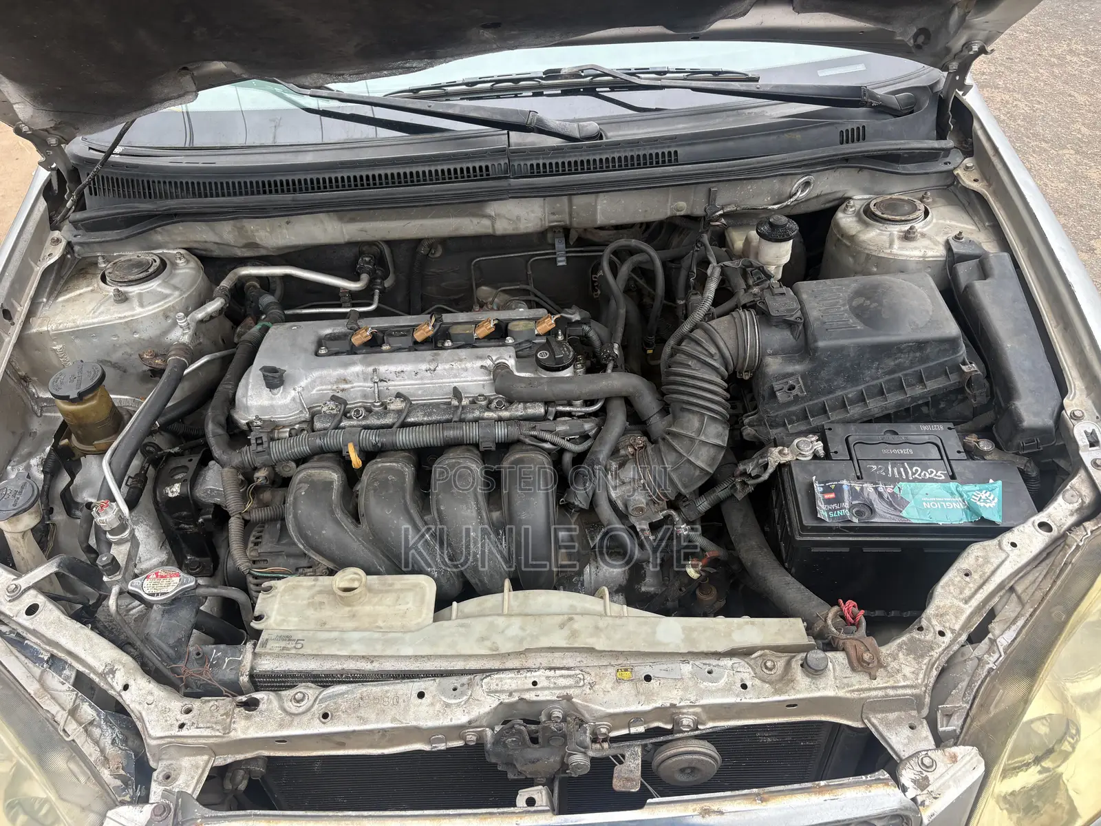 Toyota Corolla LE 2005 Silver