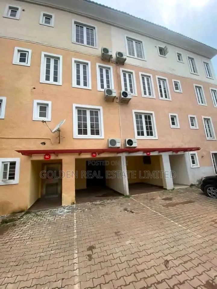 3bdrm Townhouse / Terrace in Asokoro for rent
