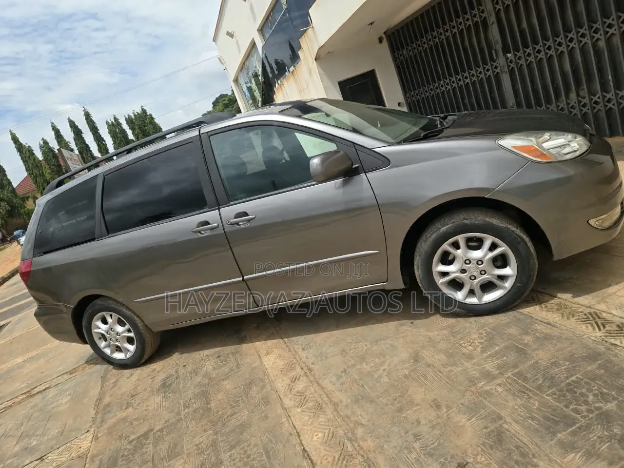 Toyota Sienna XLE Limited AWD (3.3L V6 5A) 2004 Gray
