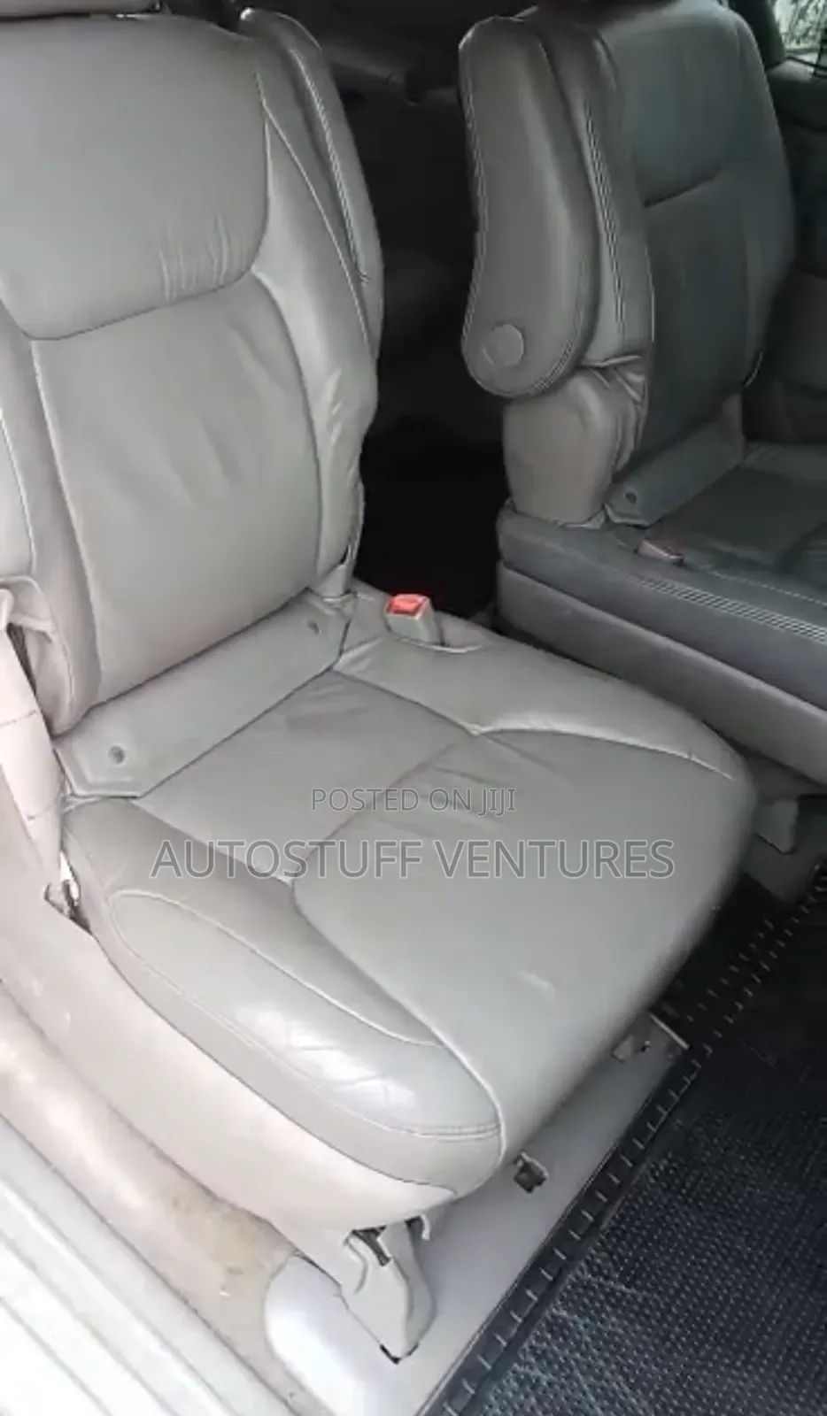 Toyota Sienna XLE Limited AWD 2005 Gold